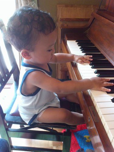 1歳児とピアノ